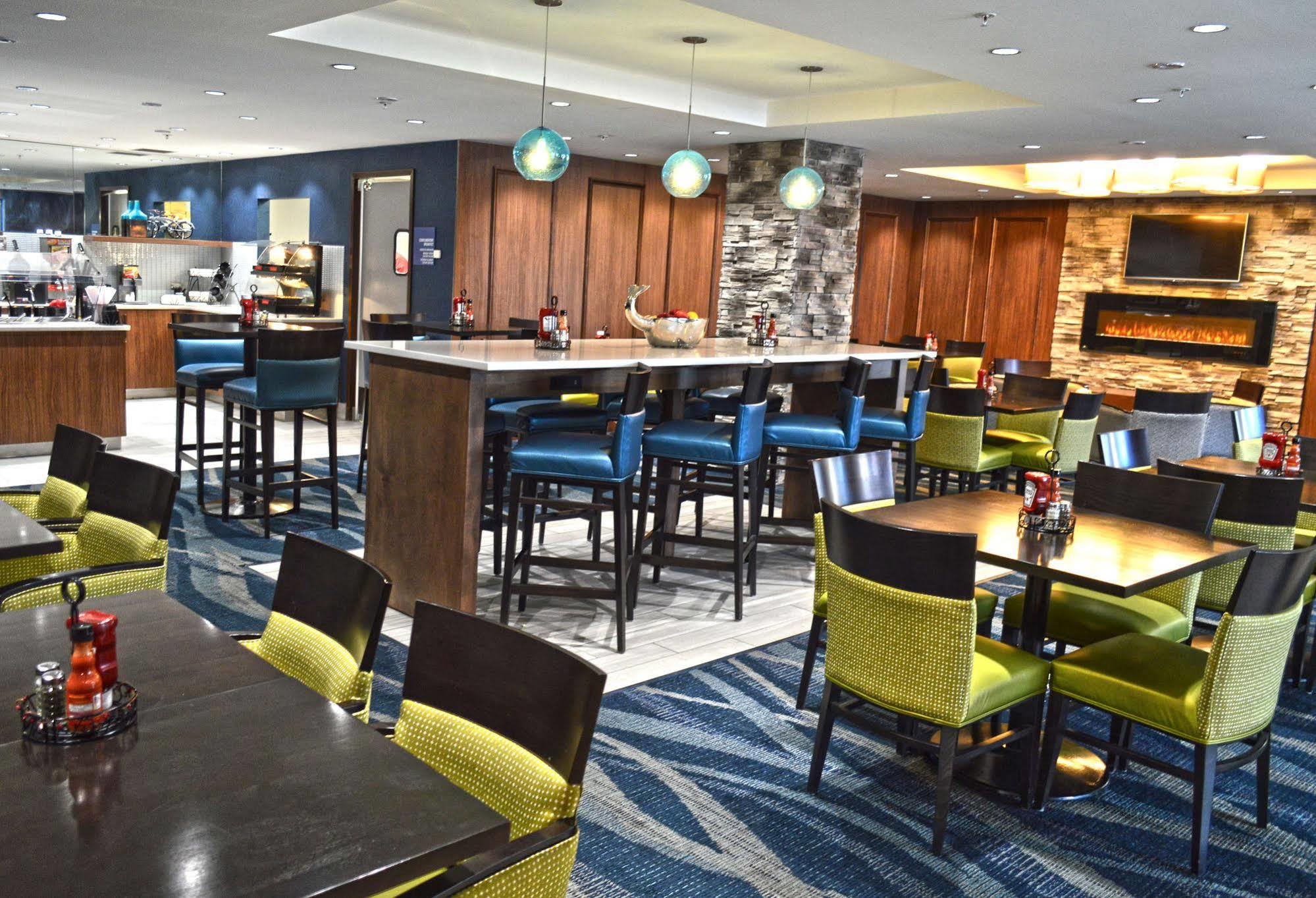Holiday Inn & Suites Syracuse Airport - Liverpool By Ihg Exterior foto